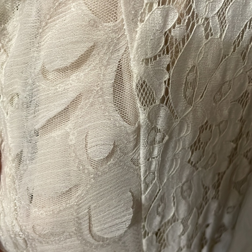 CHAMPAGNE & STRAWBERRY WHITE LACE DRESS SIZE SMALL - Picture 6 of 6